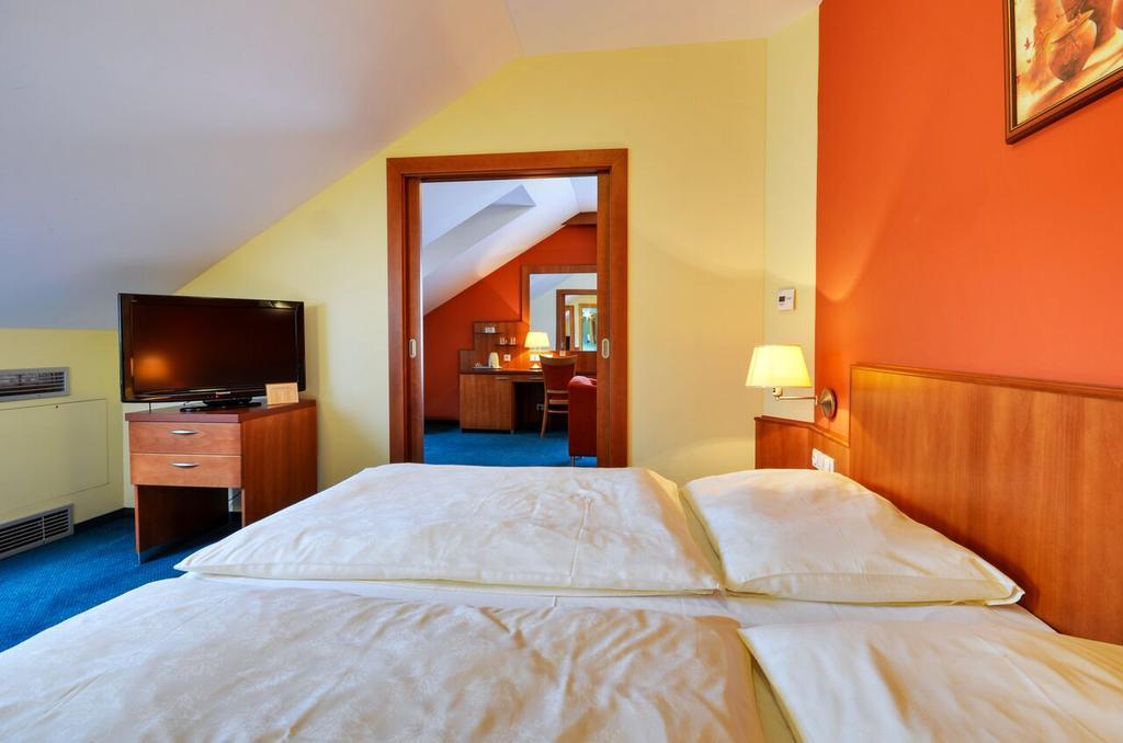 Hotel Filipinum Jablonné nad Orlicí Kamer foto
